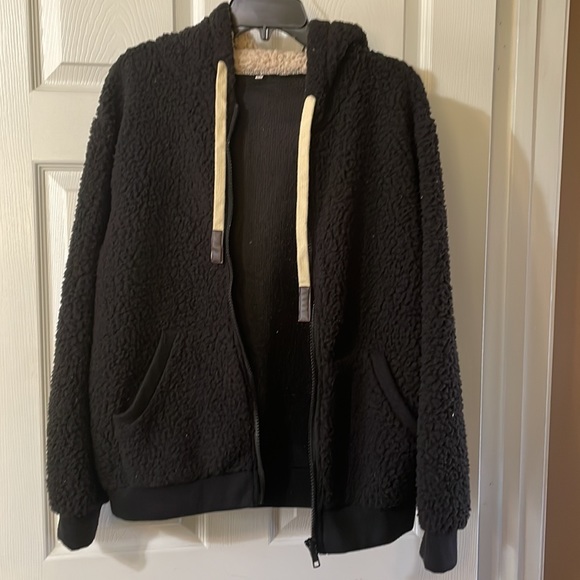 Fuzzy teddy bear fleece jacket. Size XL but fits like a small / medium. - Picture 3 of 4